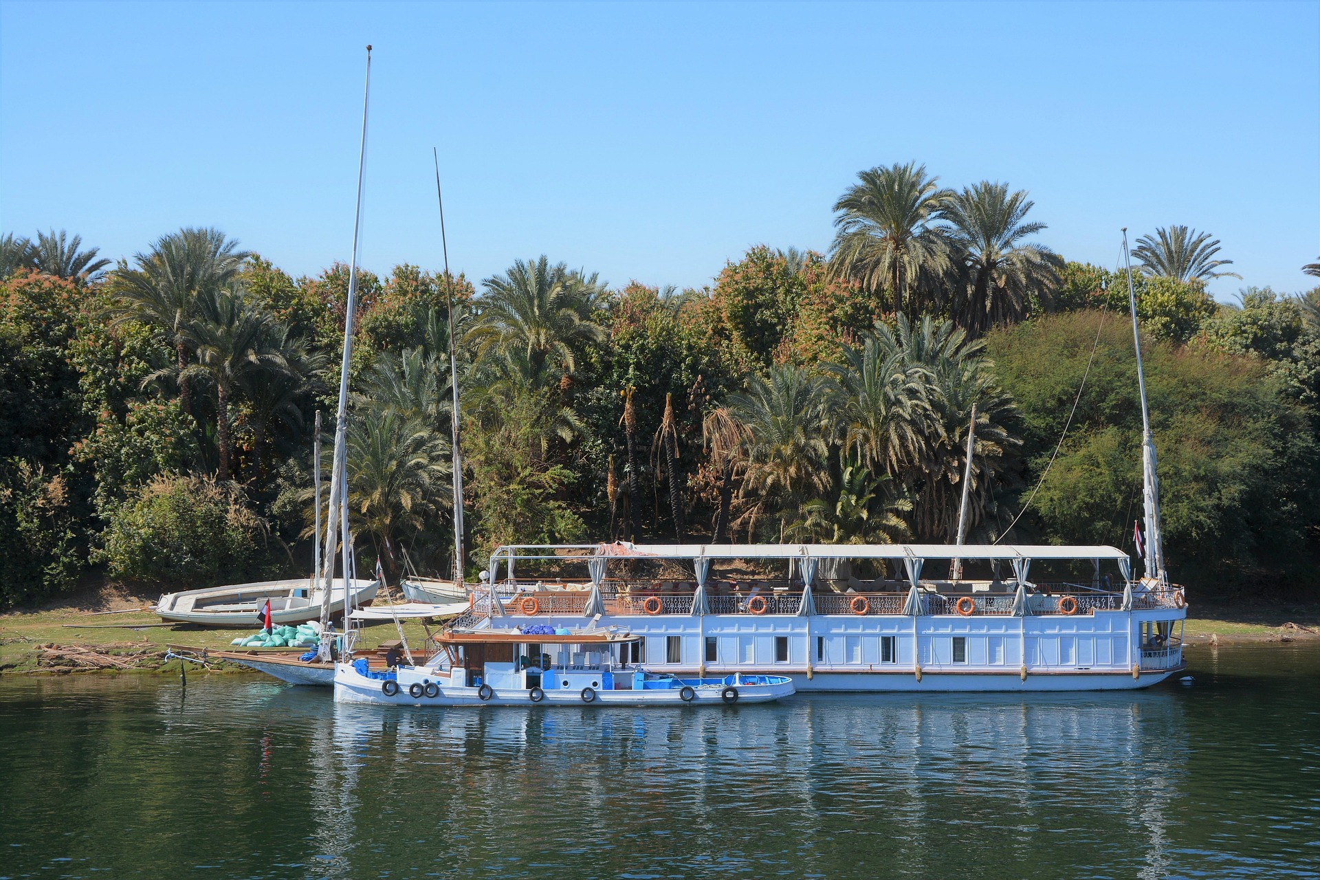 3-Day Dahabiya: Private Nile Sailing Experience